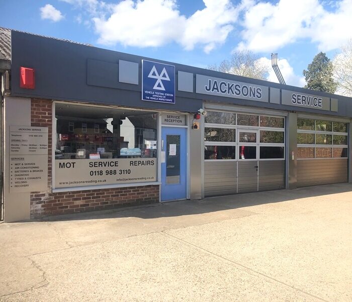 Graphics4U shop front and window signage