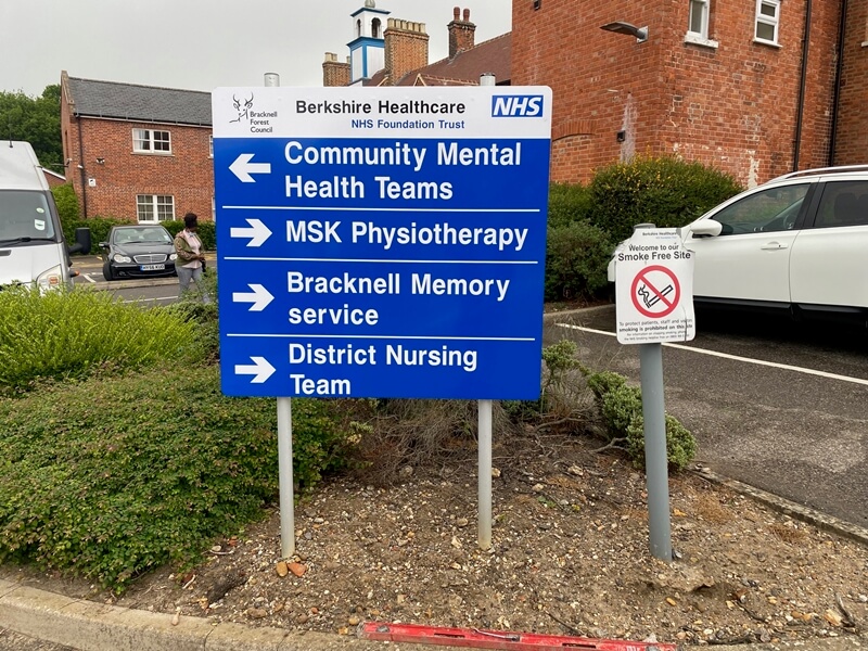 Graphics4U direction signage